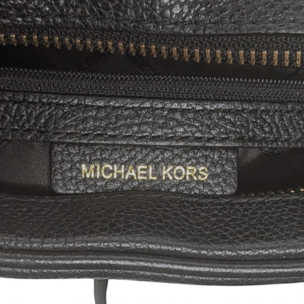 Michael Kors Ginny Crossbody Camera Bag in Black Pebbled Leather Jet Set Bag - Picture 14 of 16